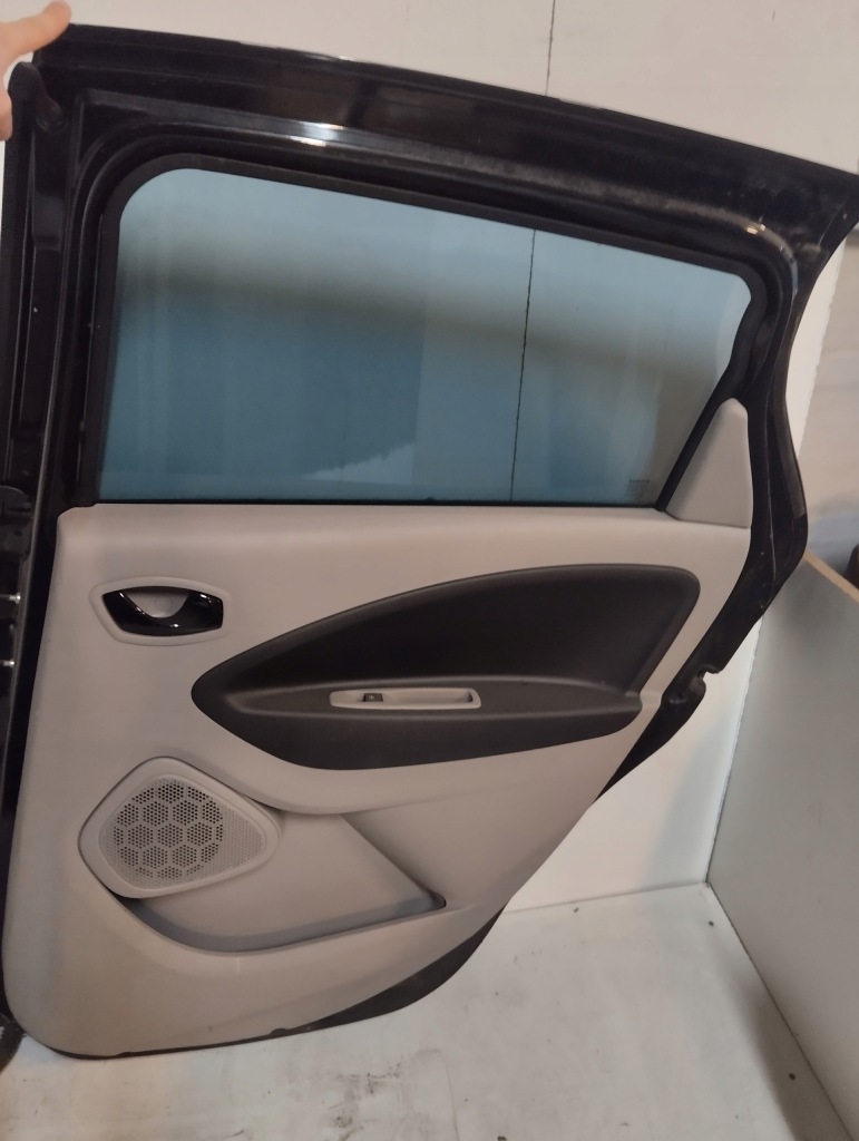 фото №3, Renault zoe дверь задние задняя правое