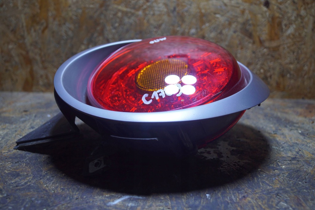 фото №9, Alfa romeo mito лампа правий задня c1709