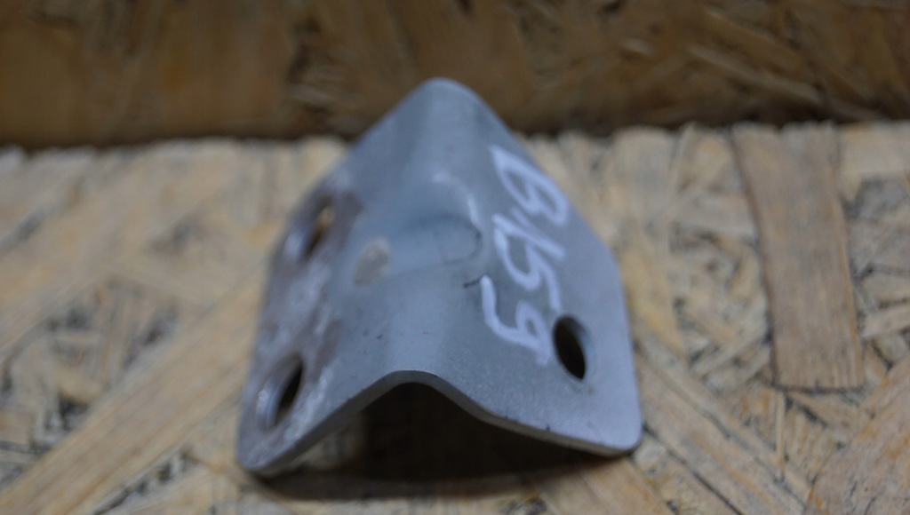 фото №3, Кронштейн audi r8 420 805 334