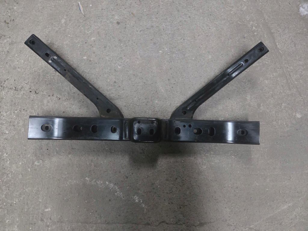 фото №1, Ford ranger vi raptor 3.0 v6 24' кронштейн редуктор mb3c-7p464-g1b