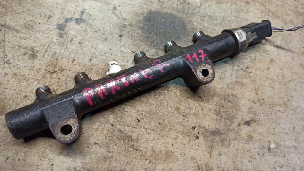 фото №1, Молдинг впрыскная peugeot partner 1.6 hdi