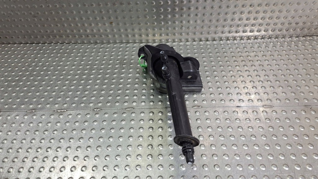 Заливная горловина патрубок заливной 7591692 bmw f01 f02 f06 f07 f10 f11 в Украине