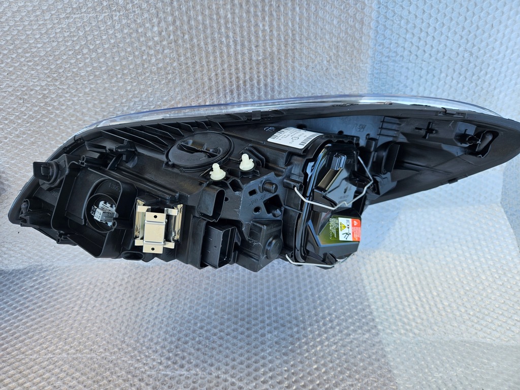 фото №9, Volvo c30 lift 9-13 лампа ксенон перед левая правая nowa