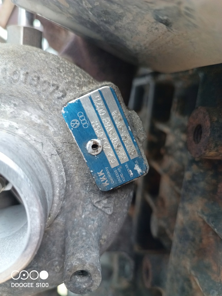 фото №10, Vw transporter t5 двигатель kompletny 1.9 tdi axc 273 tys пробег