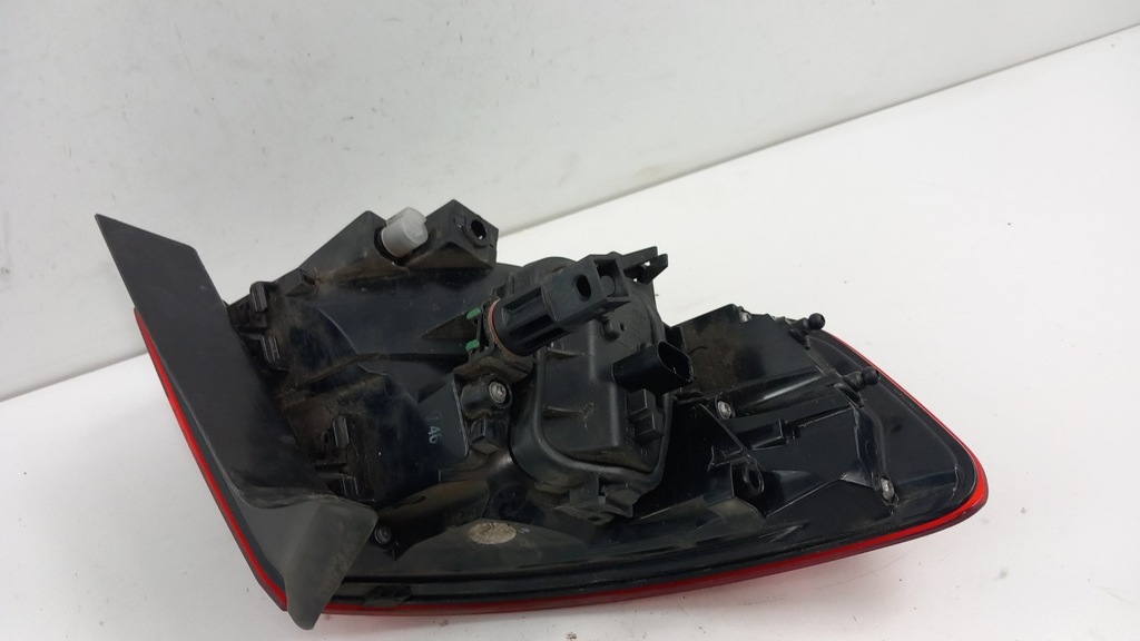 фото №3, Audi a3 8v lift sportback лампа задняя правая 5d