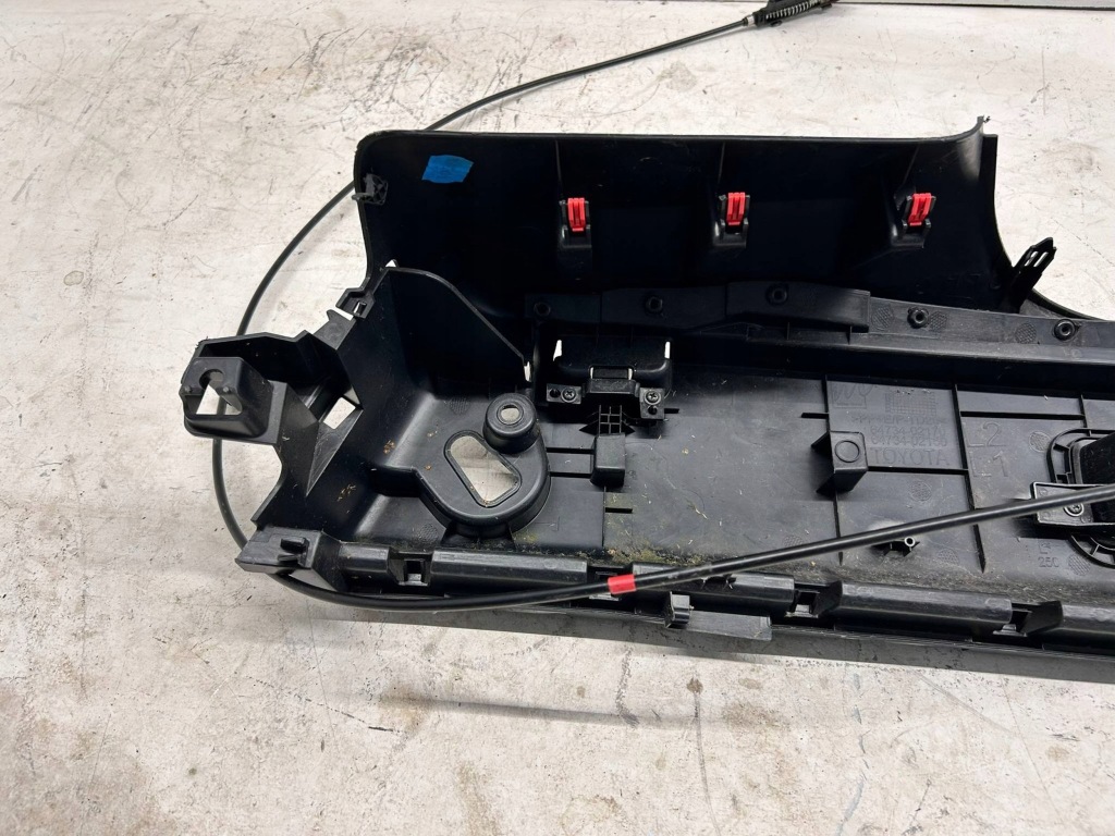 фото №11, Corolla e21 kombi обшивка багажник лівий ліва góra bez led ручка