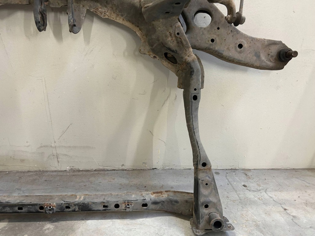 Рама вспомогательная подрамник передние mazda 6 gj 2016 в Украине