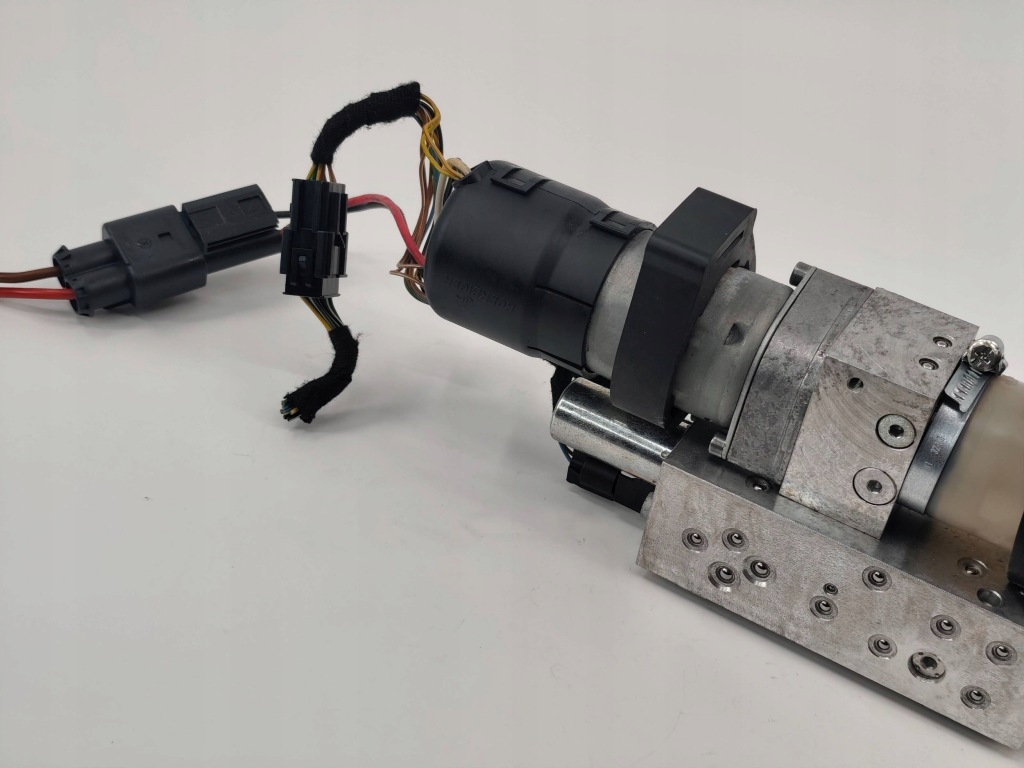 Насос гидравлическая крыша opel astra h 3 iii 13197772 133025101 hb70810 с Разборки