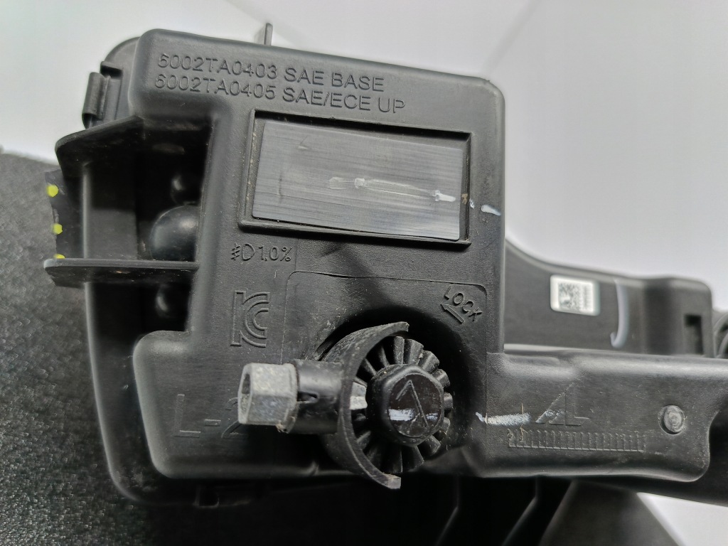 Tesla model 3 m3 17- протитуманна фара drl лівий фара протитуманна led 1077395-00-c Недорого