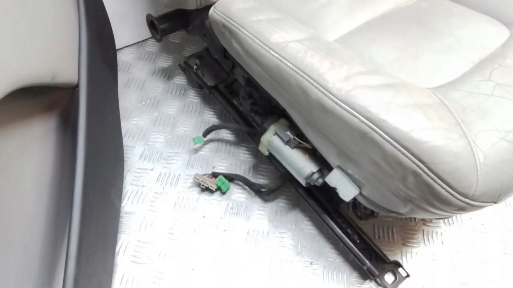 Салон volvo s80 2 as 31263311 2.0l бензиновый 107kw 2008 в Украине