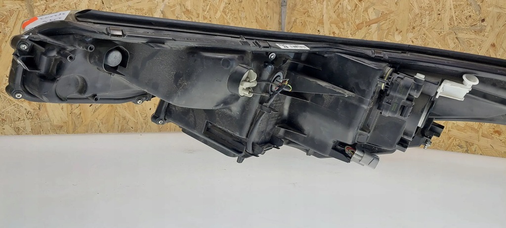 фото №7, Toyota c-hr 2018 лампы передние