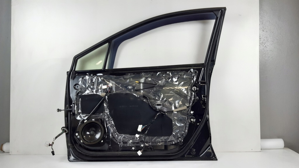 фото №9, Subaru xv i 11- дверь правое перед 32j