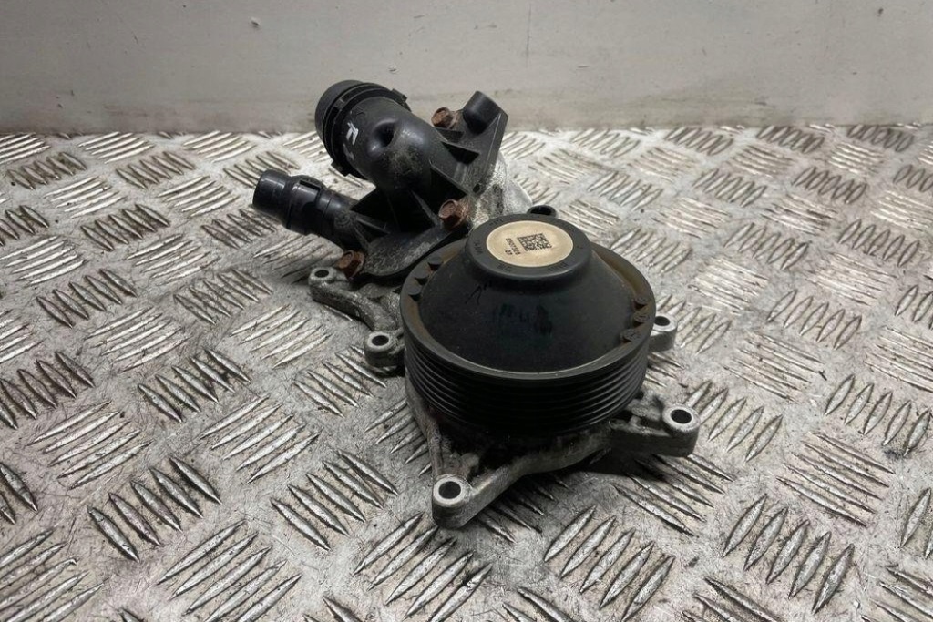 фото №6, Насос wody bmw 3 f30, f80 8507326 2.99l дизель 2016