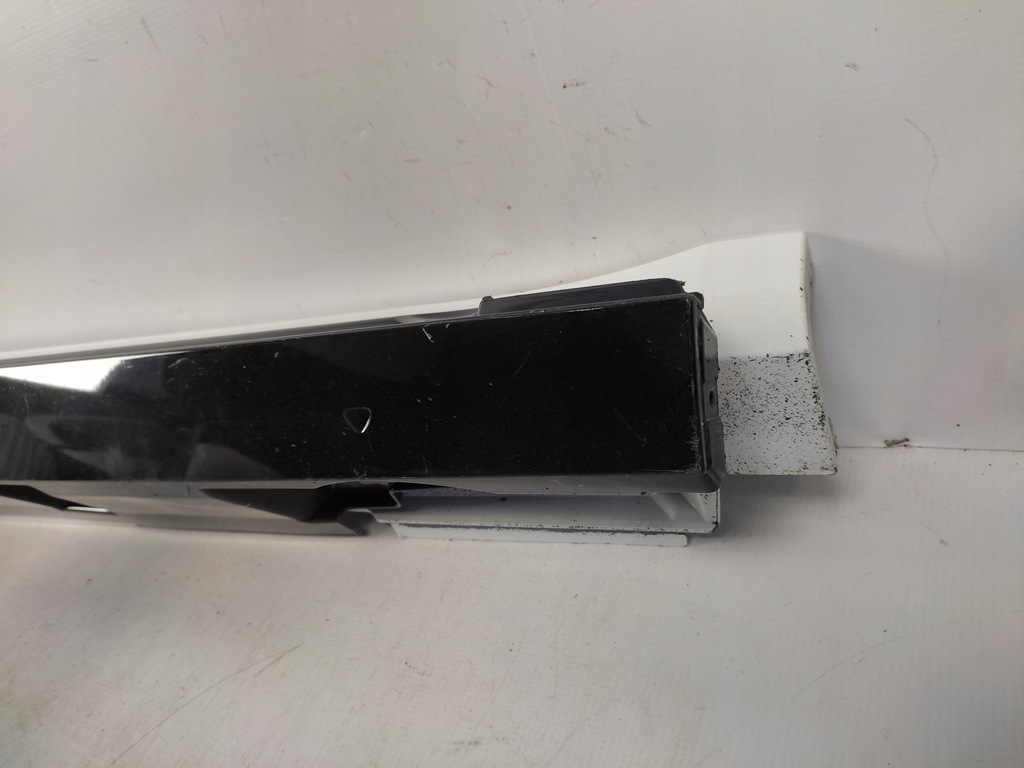 фото №7, Audi a7 c8 s-line 4k8 молдинг поріг права 2018-