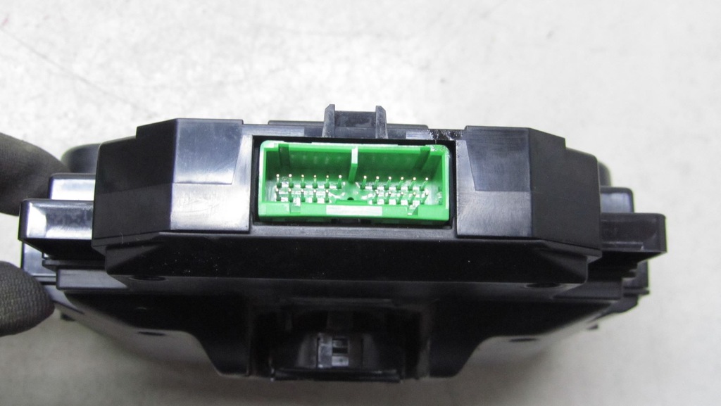 фото №5, Volvo v40 ii панель радіо кондиціонера 31288103