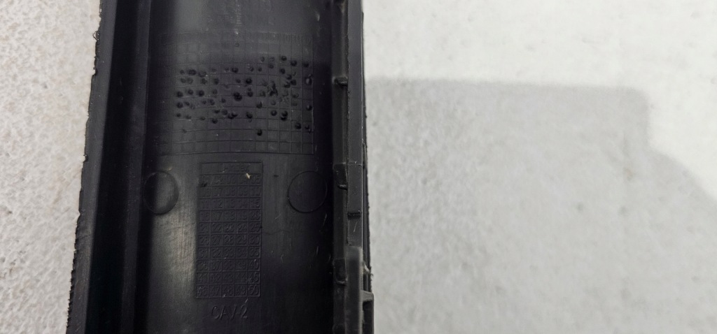 Накладка-спойлер молдинг права бампера перед opel corsa e 14- Ціна