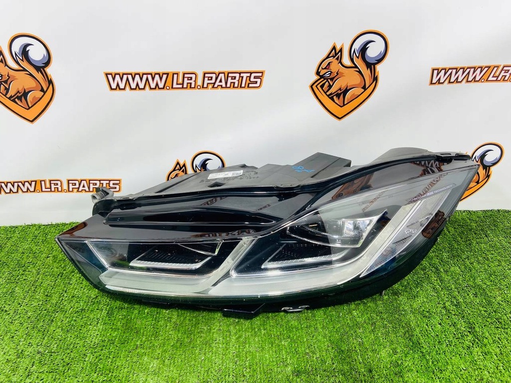 фото №1, Лампа фара левый led matrix jaguar i-pace x590 j9d3-13w030-ha