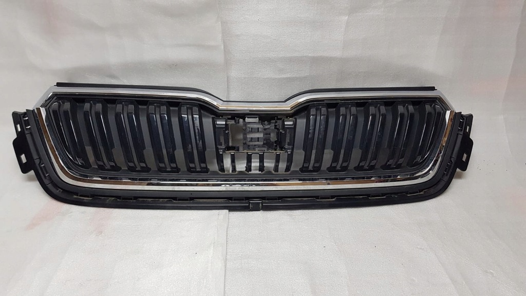 фото №1, Решётка радиатора решётка радиатора skoda kamiq 658 оригинал хром