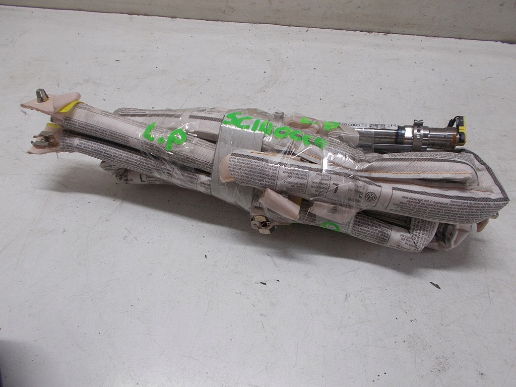 фото №1, Scirocco шторка безопасности левая правая комплект