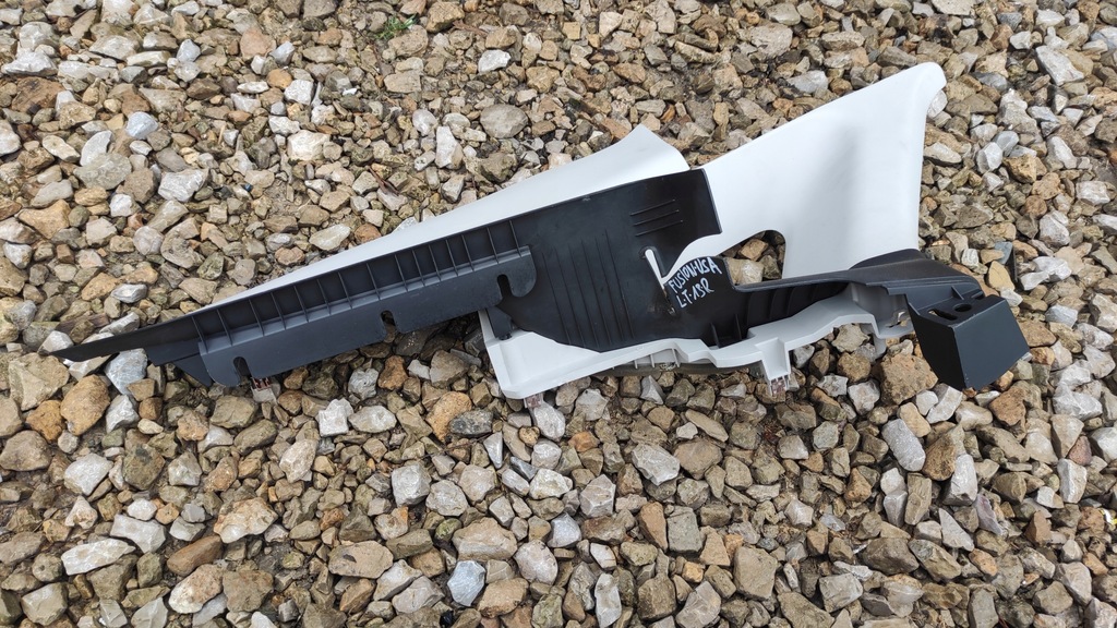 фото №4, Fusion защита стойка пластик левый ds73 f46809 aew