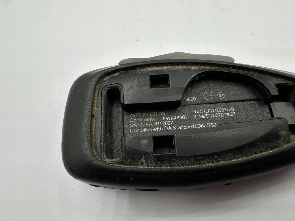 фото №7, Ключ ключ pilot keyless ford fiesta mk8 kuga c-max ii 7s7t-15k601-db