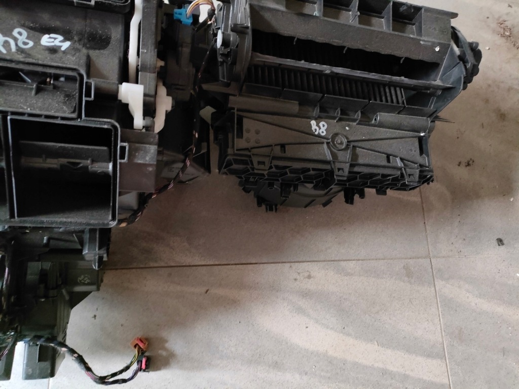 фото №5, Vw passat b8 kombi отопитель воздуходувка eu