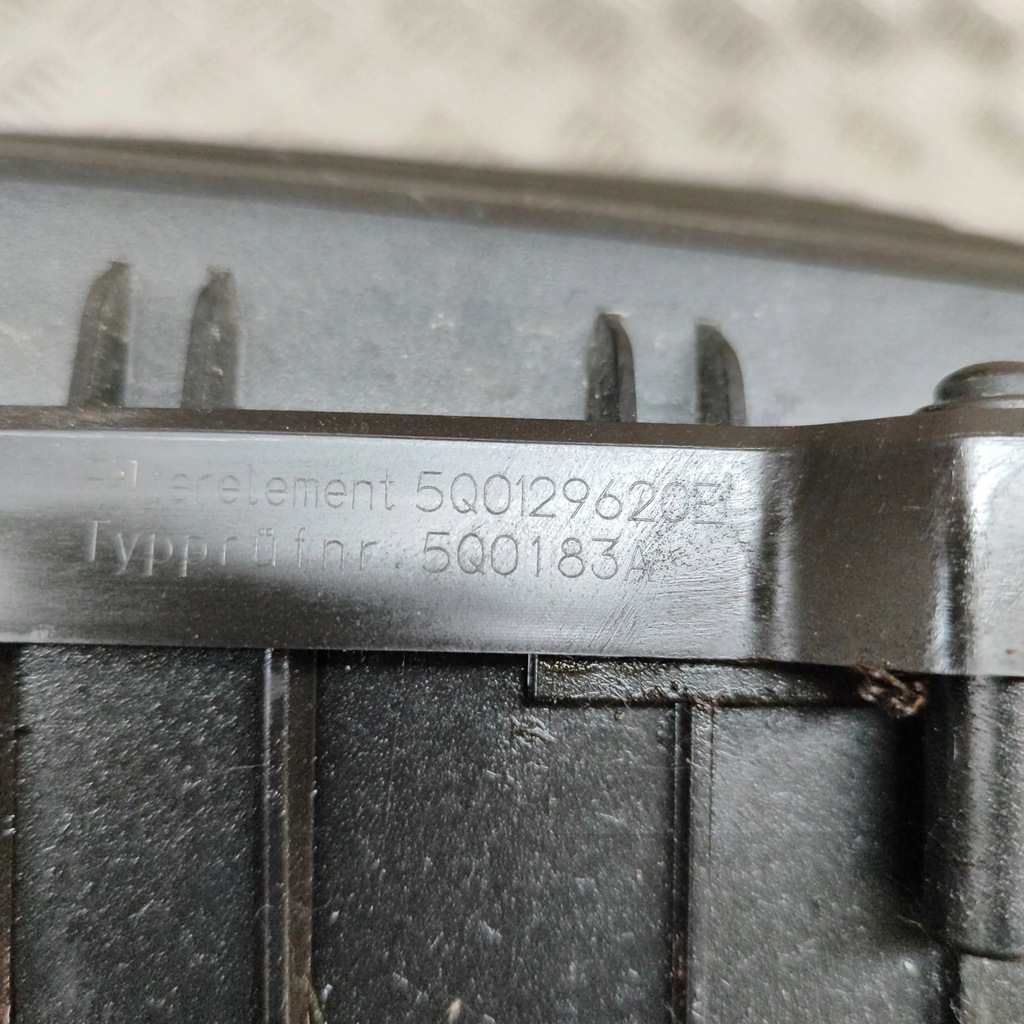 фото №7, Audi a3 s3 8v 2019 корпус фильтра воздуха