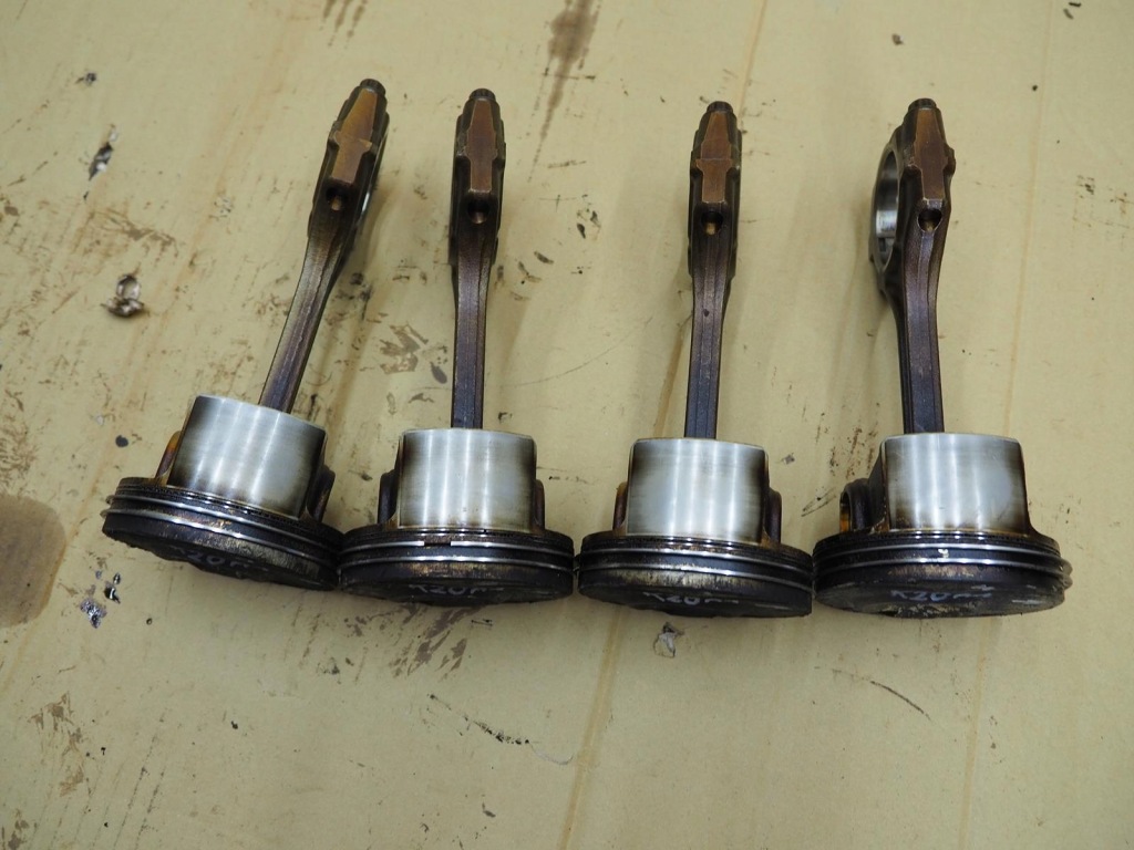 фото №15, Honda stream 2.0 i-vtec 16v 156km k20a1 поршень