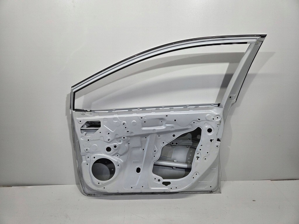 фото №16, Дверь правое передние toyota corolla e21