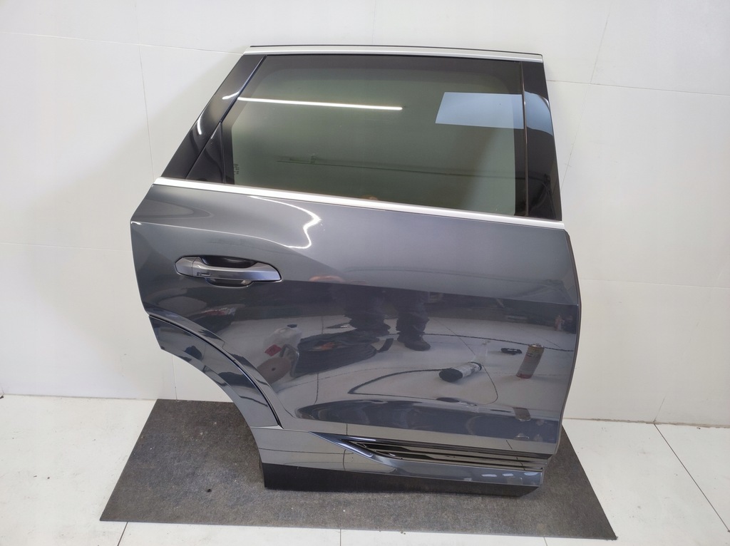 фото №1, Дверь задняя задние правое audi q8 e-tron etron