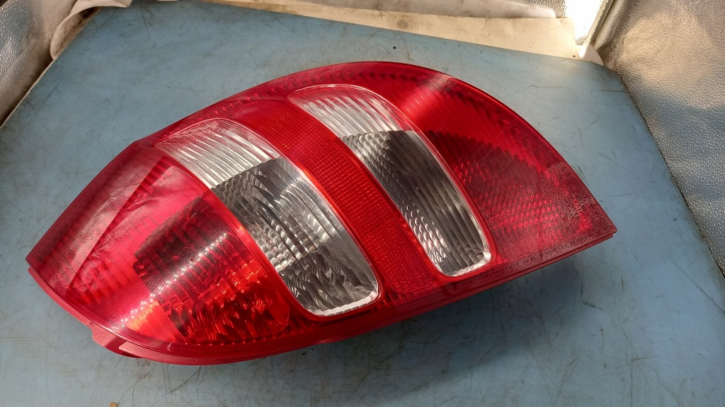 фото №1, Лампа задняя правая mercedes benz a150 1.5b 07r