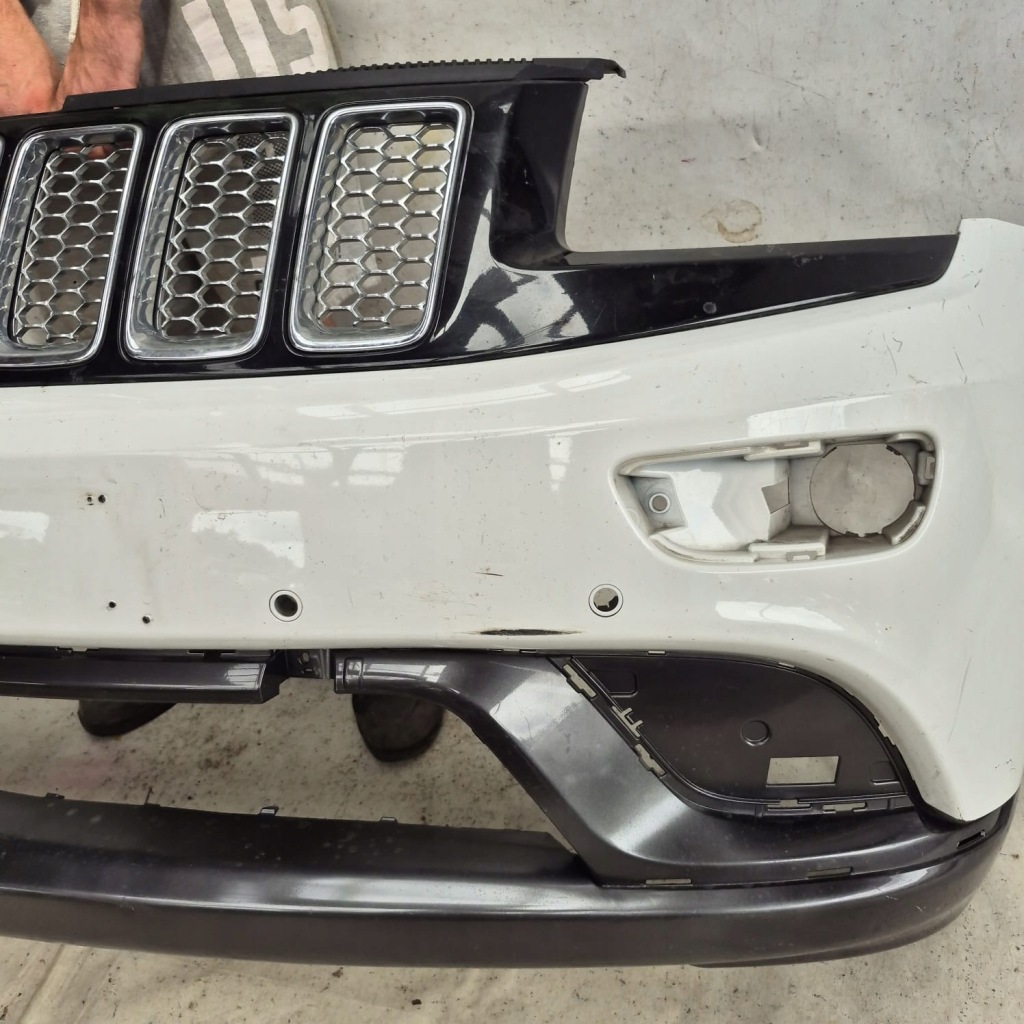 Jeep grand cherokee wk2 summit 14-16 бампер перед передний решётка радиатора с Разборки