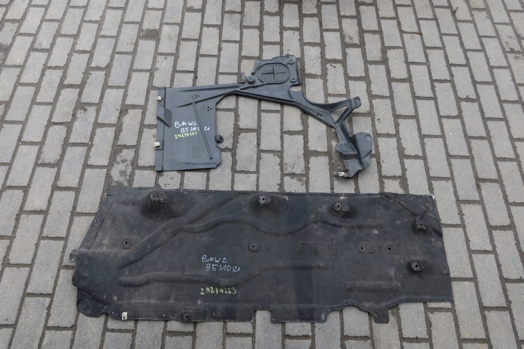 Купить Накладка подвеска правая bmw 2 7290808 комплект