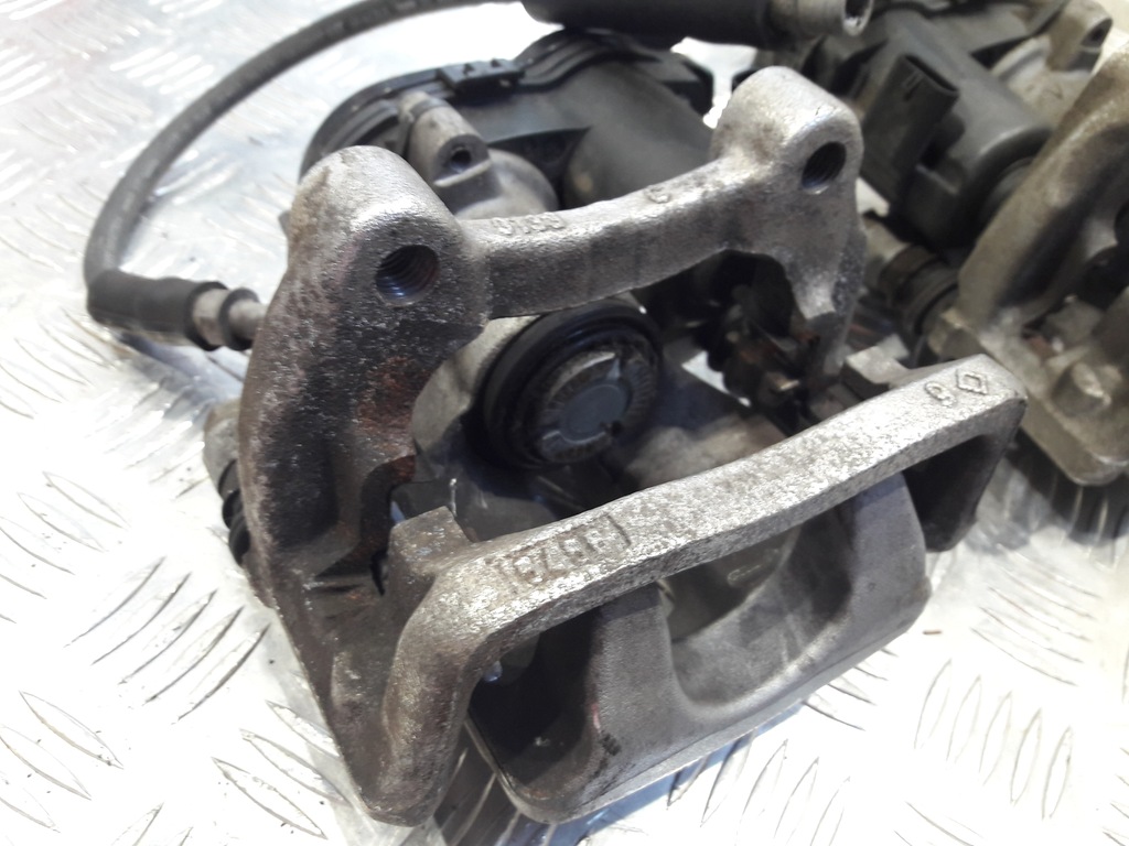 фото №8, Mercedes a w176 2017r супорт гальмівний задня