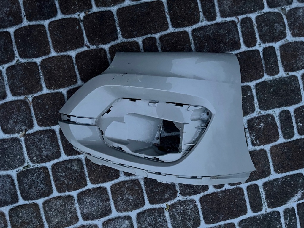 фото №1, Уголок бампера правый перед передний combo e