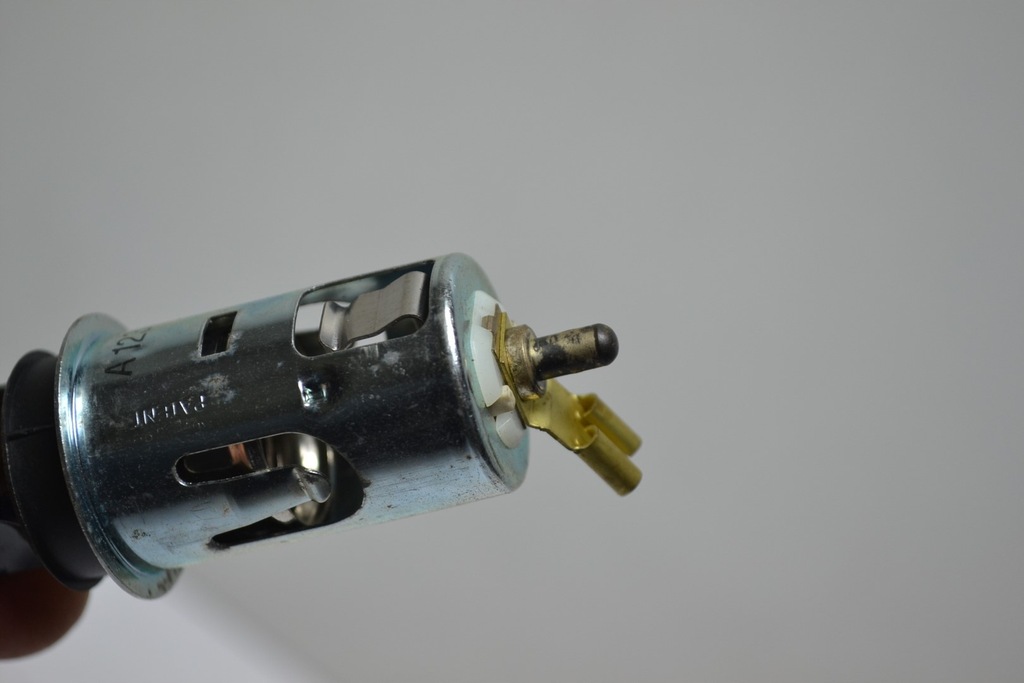 фото №5, Mercedes w123 роз'єм прикурювача + прикурювач