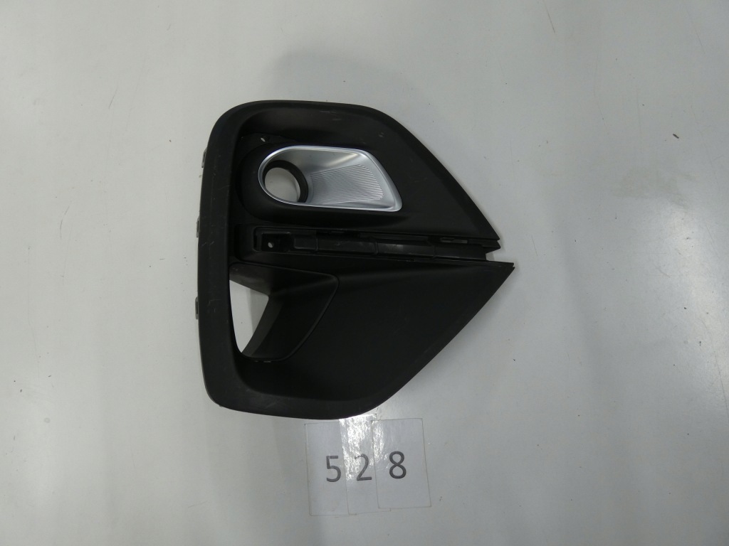 фото №1, Решётка бампера kia sportage iv правая 528.