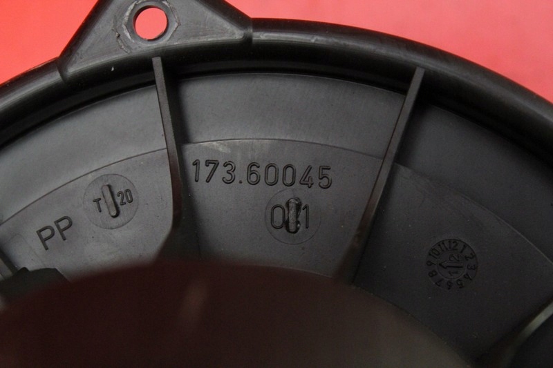 фото №9, Воздуходувка вентилятор обдув eu 17360045 range rover sport 1 i l320 09-12