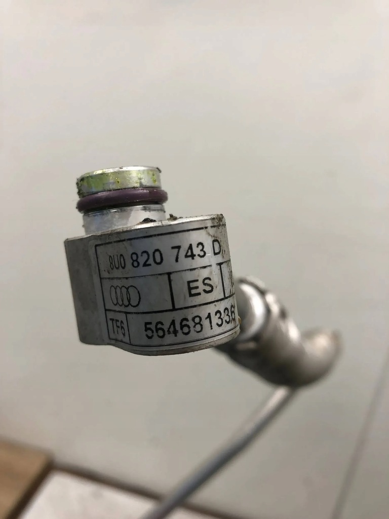 фото №5, Шланг кондиционера audi q3 8u 8u0820743d