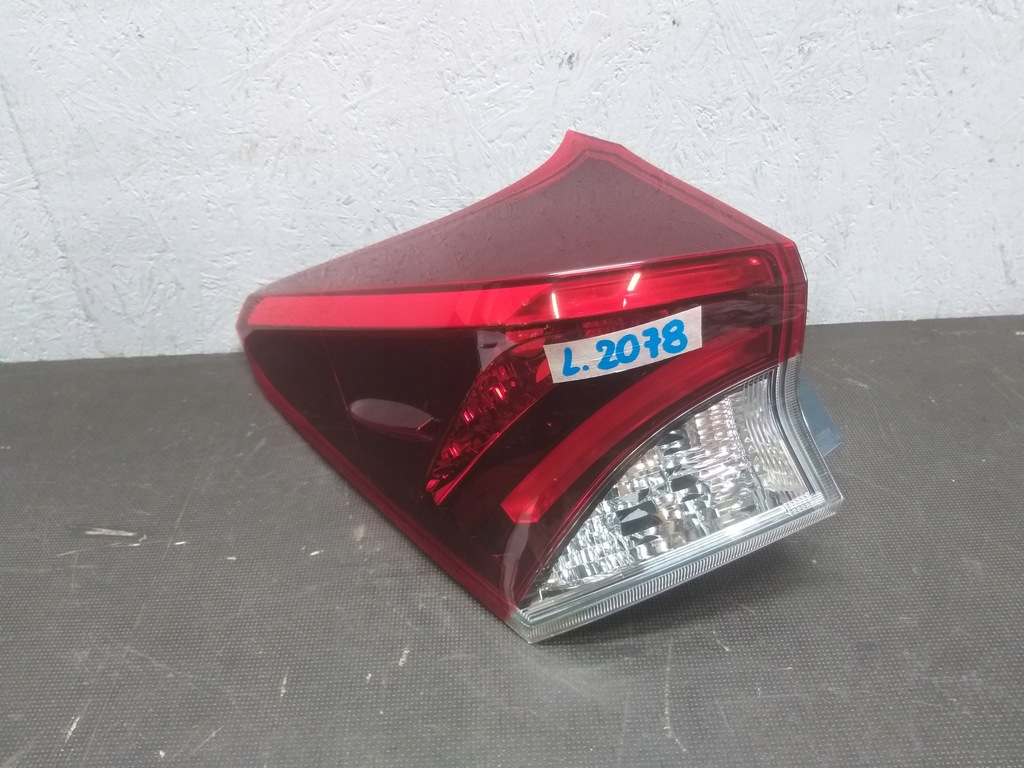 фото №1, Лампа задняя левая toyota auris ii 2 lift kombi led 15-