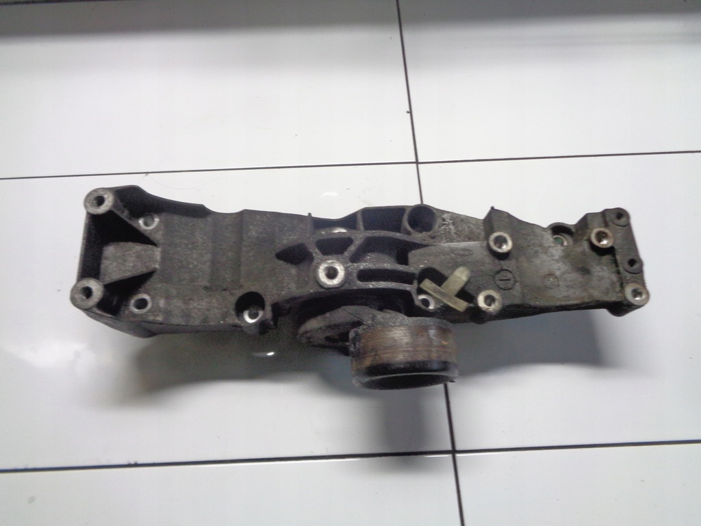 фото №1, Ford transit 2.4tddi кронштейн генератора yc1e10k019ba