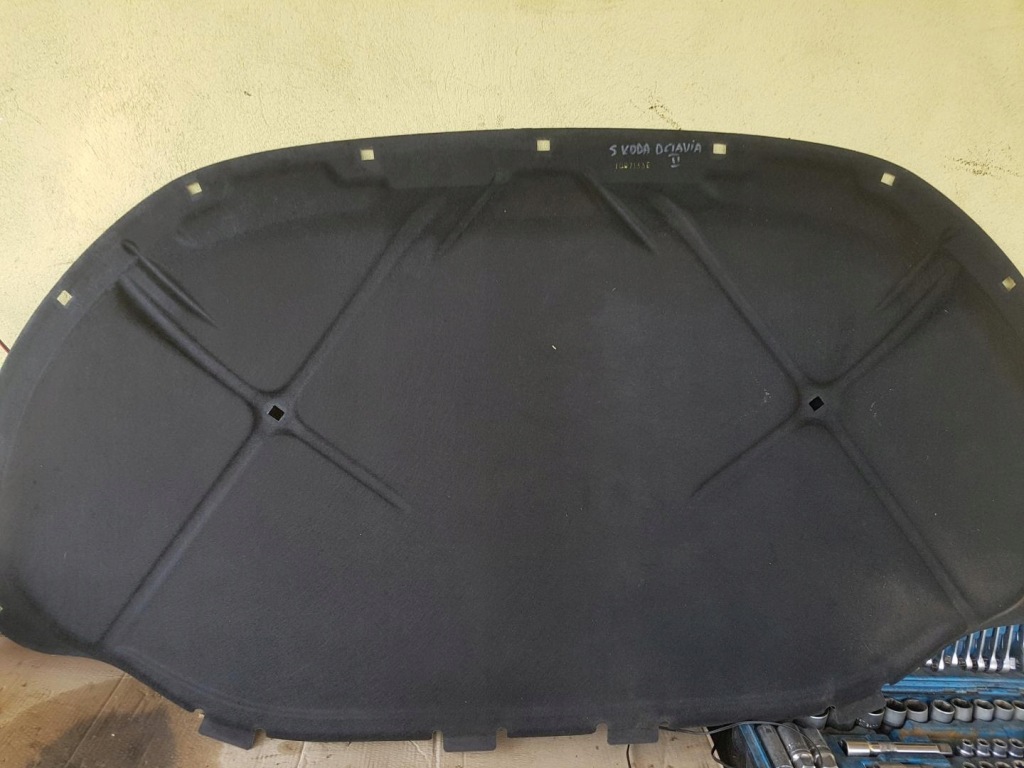 фото №1, Подкрылок шумоизоляция капот skoda octavia iii