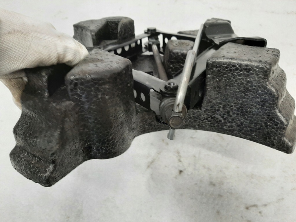 фото №8, Вкладыш домкрат ford kuga 8v41-17009-aa