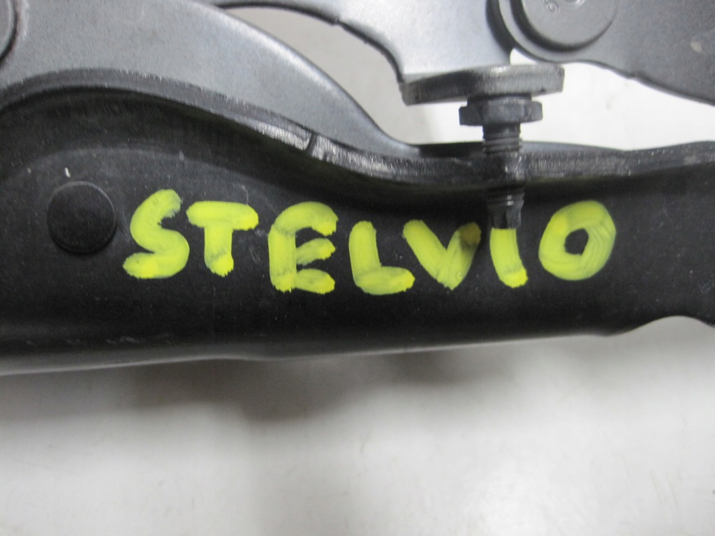 фото №9, Петля капот alfa romeo stelvio правый левый