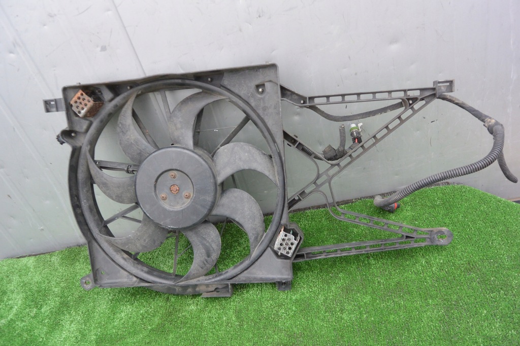 фото №7, Astra ii g 2.0 вентилятор радиатора 0130303246