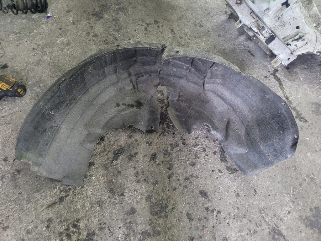 фото №1, Подкрылок левый задняя audi a4 b8 8k0810171