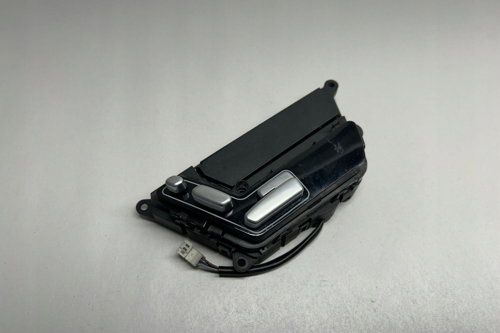 фото №8, Кнопки керування lewego сидіння mercedes-benz s w221 a2218706451 3.0l