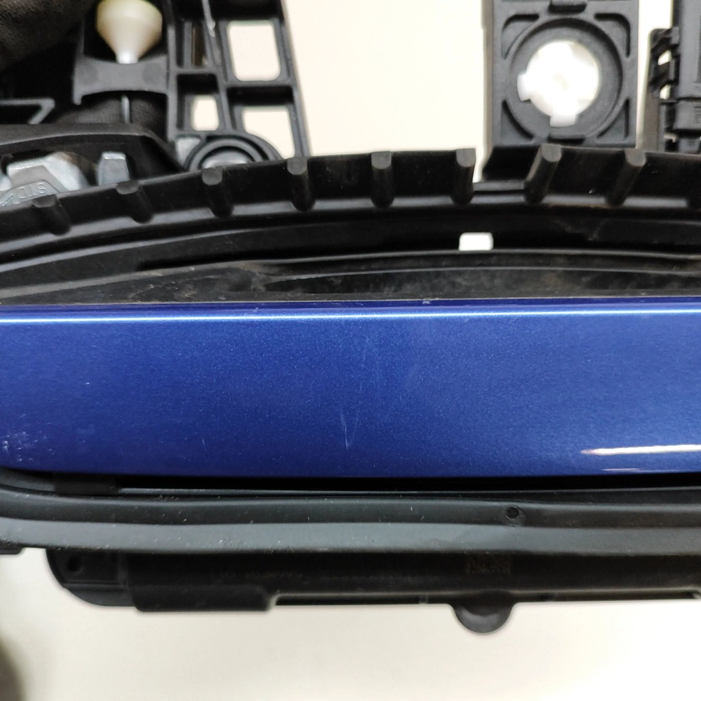 фото №6, Bmw i4 2022 задня сторона ліва ручка зовнішня двері передніх