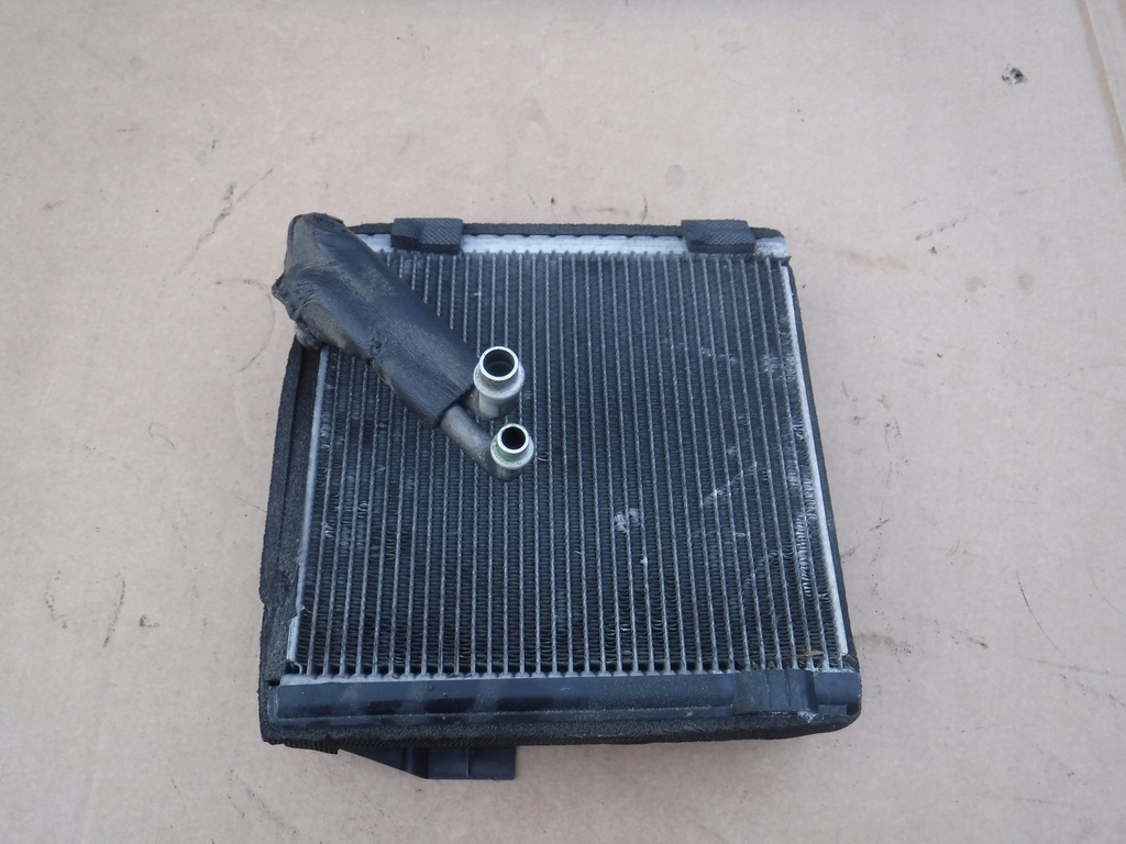 фото №1, Испаритель кондиционера vw passat b6 3c1820103b