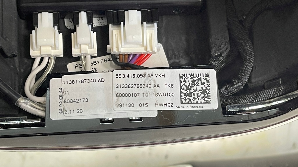 фото №9, Повітропровід octavia iv 5e3 підігрівається кнопки